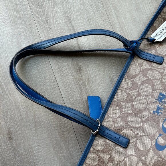Coach Signature Tote Bag in Beige & Blue - Picture 16 of 16